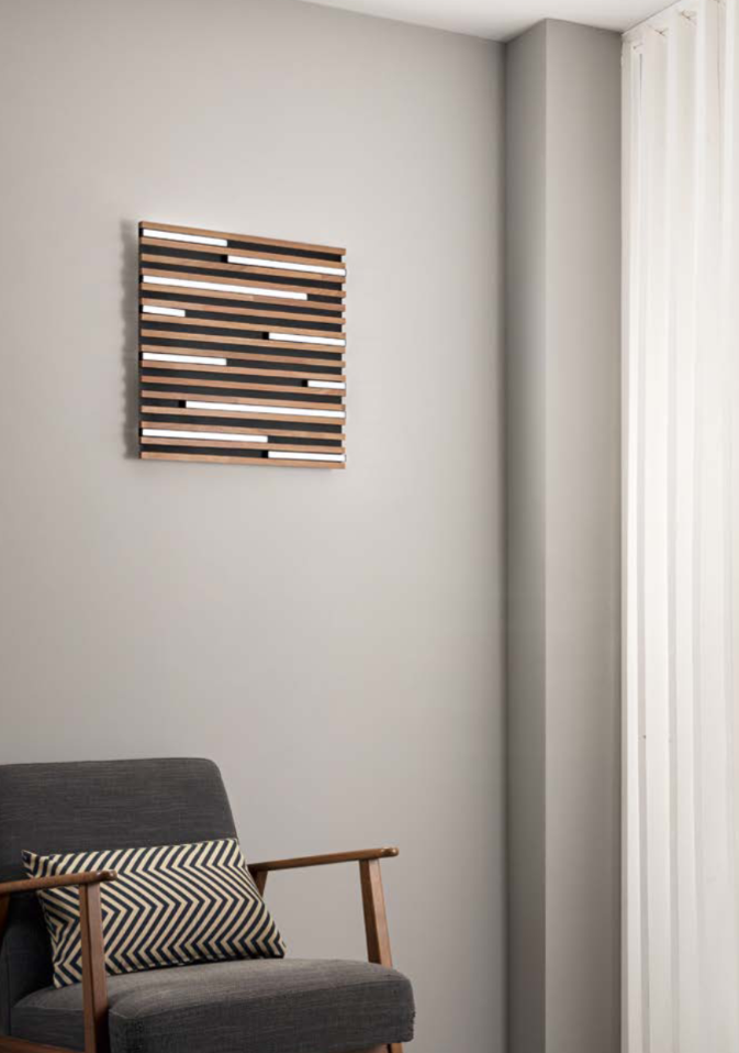 Plafoniera LED decorata da listelli di legno naturale varie misure e colore KUMA Plafoniera LED decorata da listelli di legno naturale varie misure e colore KUMA